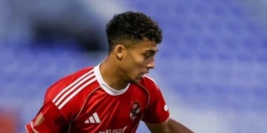 عمر معوض يرفض عروض الأندية المحلية ويتمسك بالبقاء في صفوف الأهلي - تواصل نيوز