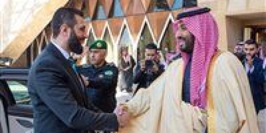 مكالمة هاتفية عاجلة بين ولي العهد السعودي والشرع بعد اتفاق قسد|تفاصيل - تواصل نيوز