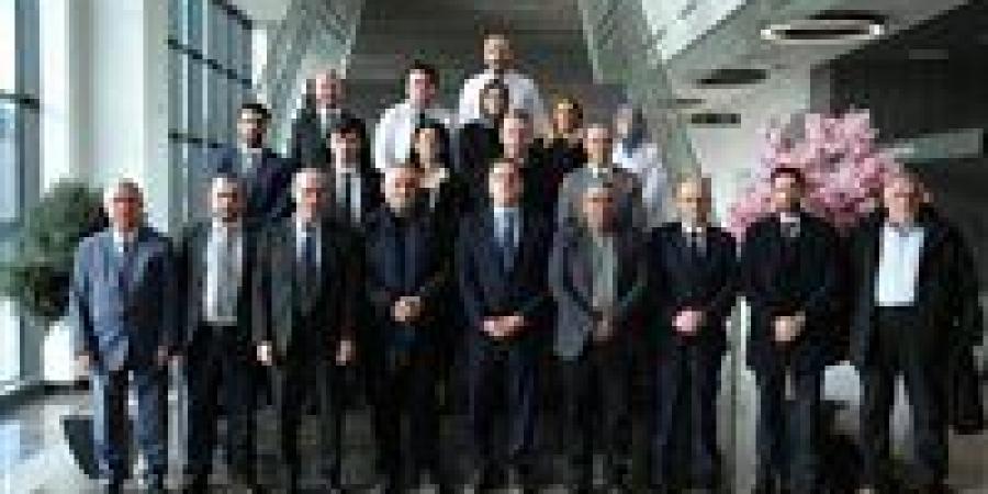 الصحة: وفد من قيادات الوزارة يزور عددًا من المنشآت الطبية في تركيا لتبادل الخبرات - تواصل نيوز