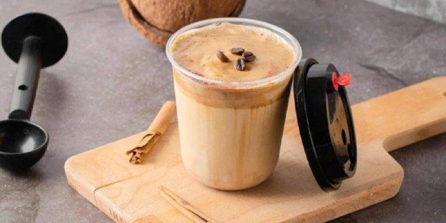 دراسة تحذّر من القهوة الجاهزة: ملايين الجزيئات البلاستيكية الدقيقة قد تنتقل إلى مشروبك - تواصل نيوز