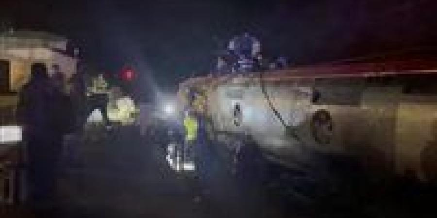 «الأندلس في صدمة».. ارتفاع ضحايا تصادم قطارين في إسبانيا إلى 39 قتيلاً|صور - تواصل نيوز