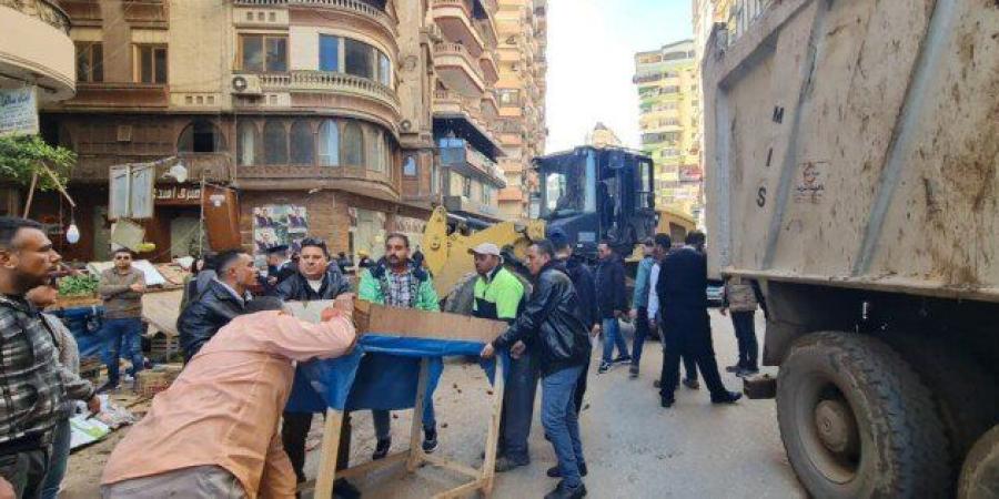 لليوم الثانى.. استمرار حملة إزالة الإشغالات بمنطقتي الجلاء وامتداد شارع جيهان بالمنصورة - تواصل نيوز