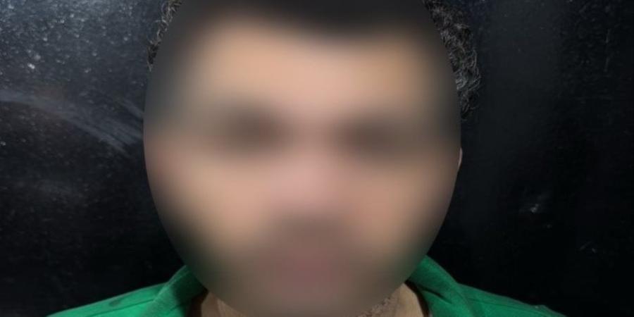 ضبط فرد أمن تعدى على طالب بسلاح أبيض داخل مول بالقاهرة - تواصل نيوز