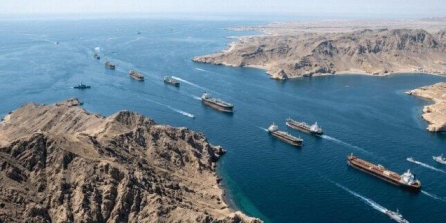 وكالة فارس: تحصيل ما بين 1.5 ومليوني دولار من كل سفينة تعبر هرمز - تواصل نيوز