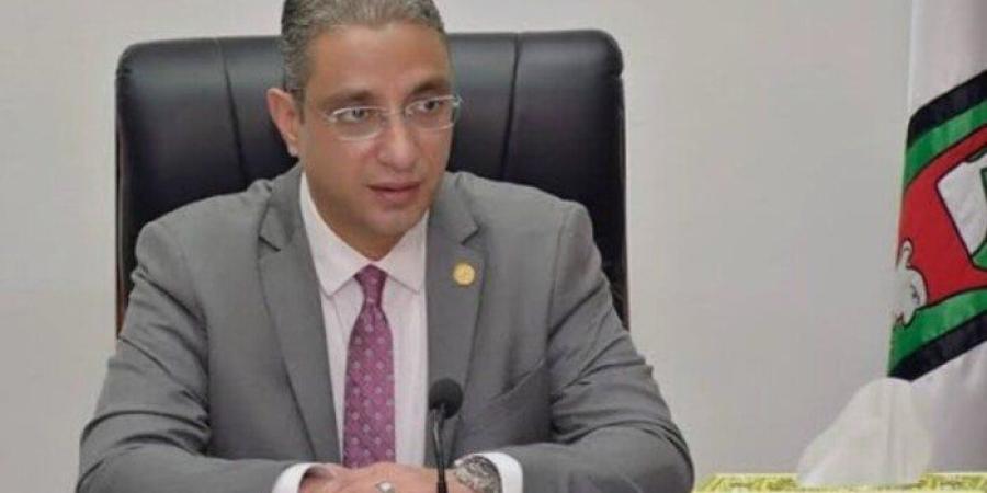 الجيزة: 10 آلاف جنيه إعانة عاجلة لـ 60 أسرة متضررة بعقاري كفر طهرمس - تواصل نيوز