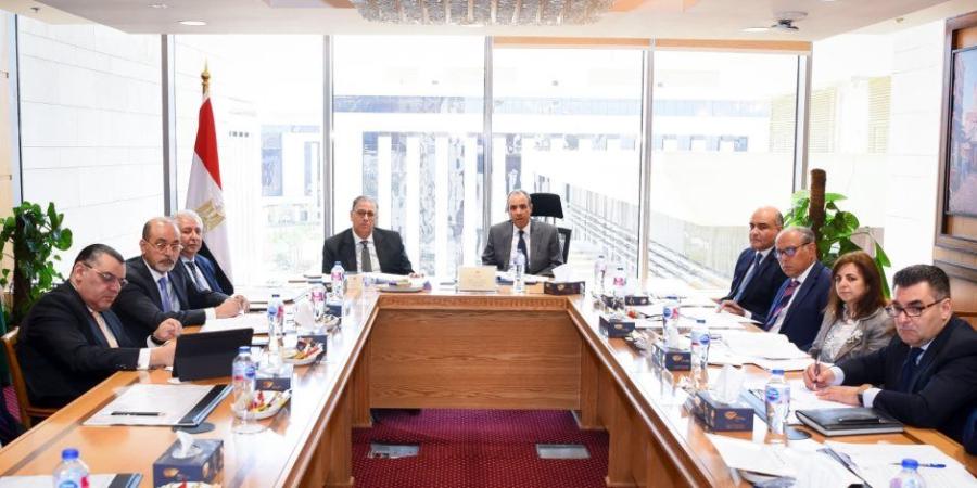 وزير الخارجية يشارك في الاختبار الشفوي للمتقدمين لمسابقة التعيين بوزارة الخارجية - تواصل نيوز