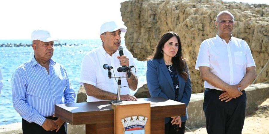 رئيس الوزراء: مشروع تطوير شرق الإسكندرية أو "أبوقير الجديدة" معجزة حقيقية يتم تنفيذها في صمت دون الحديث عنها كثيراً - تواصل نيوز