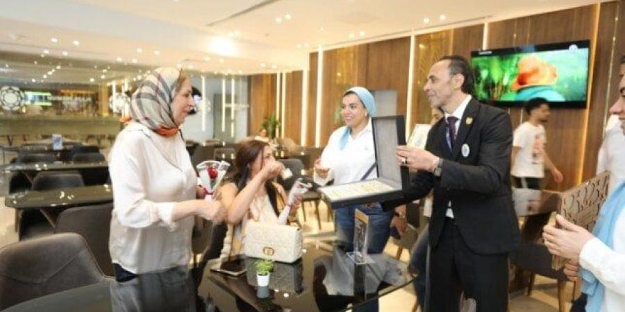 فعاليات توعوية بصالات السفر والوصول.. مطار القاهرة الدولي يحتفل باليوم العالمي للبيئة «صور» - تواصل نيوز