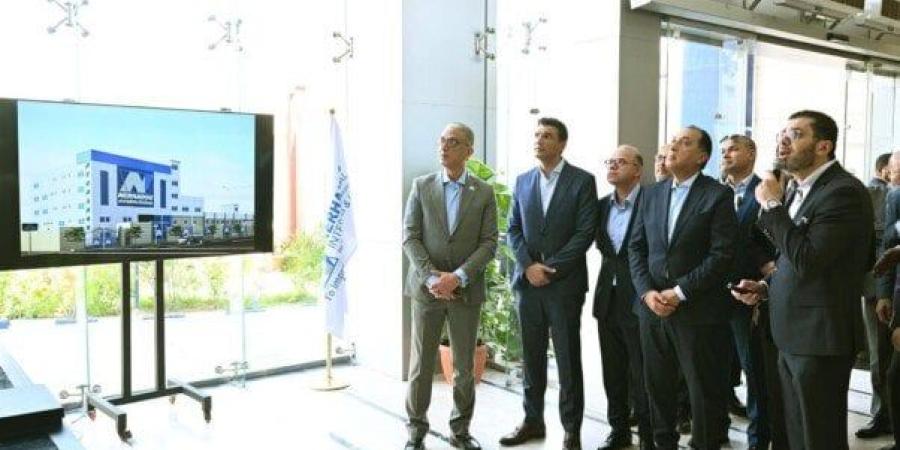 باستثمارات 2 مليار جنيه.. مدبولي يتفقد مصنع شركة «نرهادو» الدولية للأدوية بالسادس من أكتوبر - تواصل نيوز