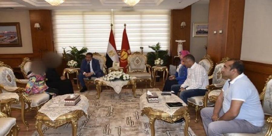 إعانة عاجلة ومواد غذائية لإحدى الحالات الإنسانية المستحقة في بورسعيد - تواصل نيوز