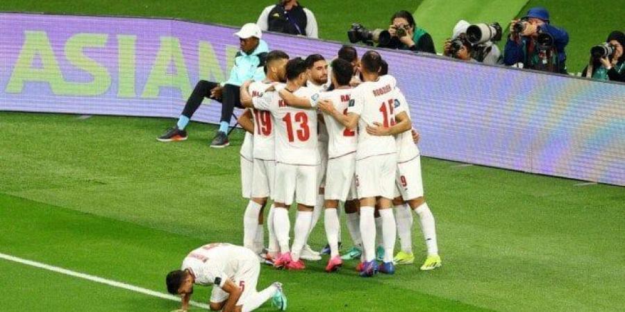 بسبب شعارات سياسية.. إيران تهدد بالانسحاب من مباريات كأس العالم 2026 - تواصل نيوز