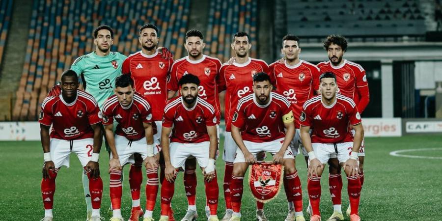 خلال الفترة الصيفية.. الأهلي يبدأ تسويق أشرف داري بعد تأخر كالمار السويدي عن تفعيل بند الشراء - تواصل نيوز