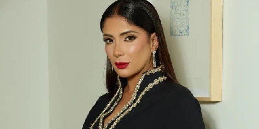 رفضت التنازل أو الصلح.. منى زكي تُقاضي فتاة نشرت صوراً مسيئة لها - تواصل نيوز