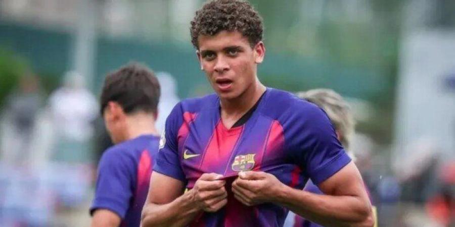 رسميًا.. برشلونة يطلب تفعيل بند شراء حمزة عبد الكريم من الأهلي - تواصل نيوز