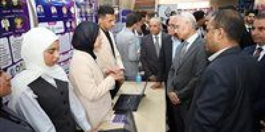 افتتاح الملتقى الثالث للتوظيف ومشروعات التخرج لحاسبات ومعلومات المنيا وتنفيذ 6 مشروعات لخدمة الحرم الجامعي - تواصل نيوز