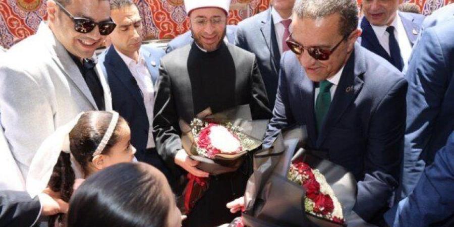 محافظ المنوفية ووزير الأوقاف يفتتحان المسجد القبلي بمنشأة سلطان - تواصل نيوز