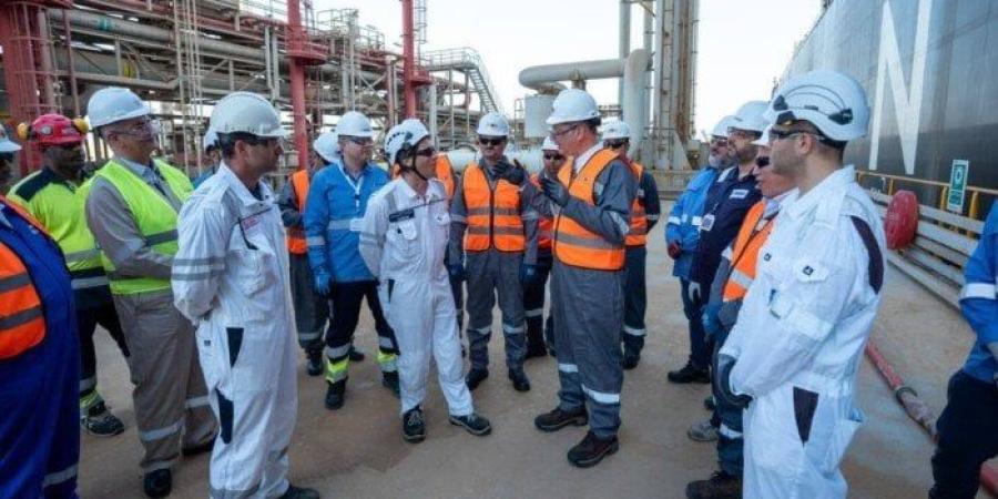 كريم بدوي: 4 سفن تغييز توفر 2.7 مليار قدم مكعب غاز يوميًا لدعم الكهرباء - تواصل نيوز
