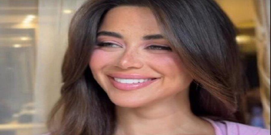 بابتسامة هادئة.. يارا السكري تخطف الأنظار في أحدث ظهور - تواصل نيوز