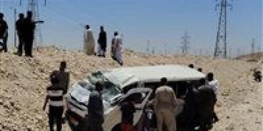 إصابة 6 أشخاص في انقلاب ميكروباص بطريق الصف - تواصل نيوز