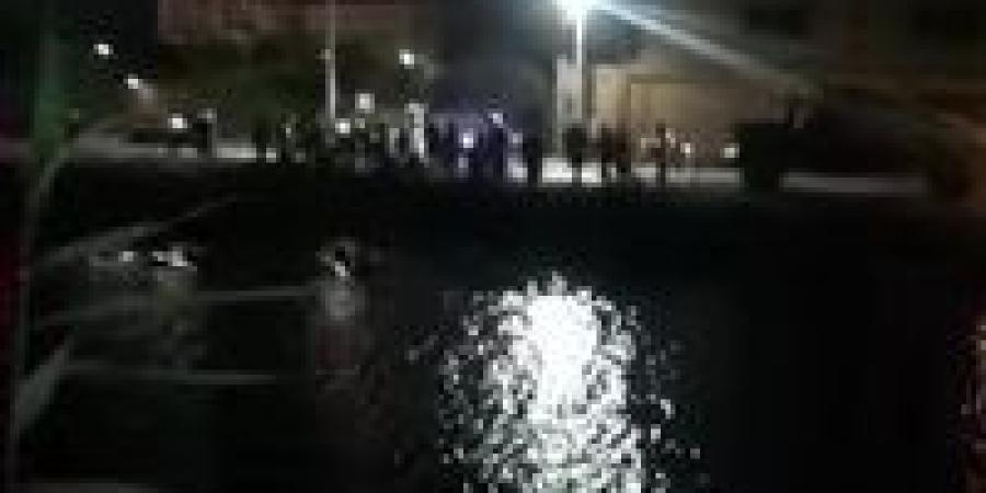 سقوط سيارة ملاكي في ترعة المريوطية والبحث عن 5 مفقودين بالجيزة - تواصل نيوز