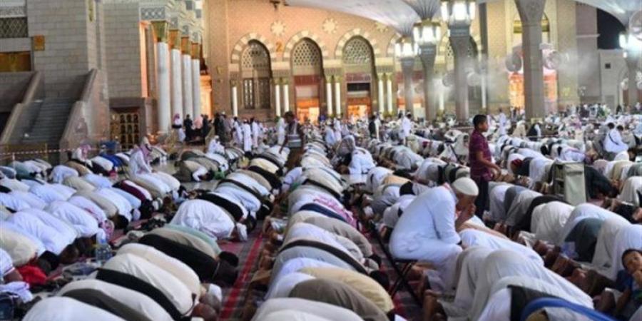 موعد أذان العشاء اليوم الأحد 20 - 9 - 2026 في القاهرة والمحافظات - تواصل نيوز