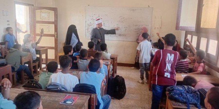 رئيس منطقة بني سويف الأزهرية يتفقد انتظام الدراسة بمعاهد إهناسيا - تواصل نيوز