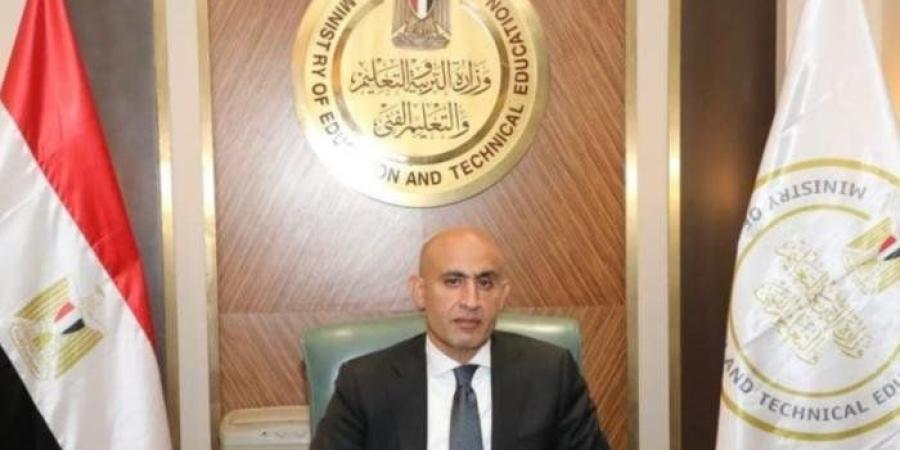 عقوبة تصوير المعلم دون إذن.. التعليم المصرية تشدد إجراءات الانضباط بالمدارس - تواصل نيوز