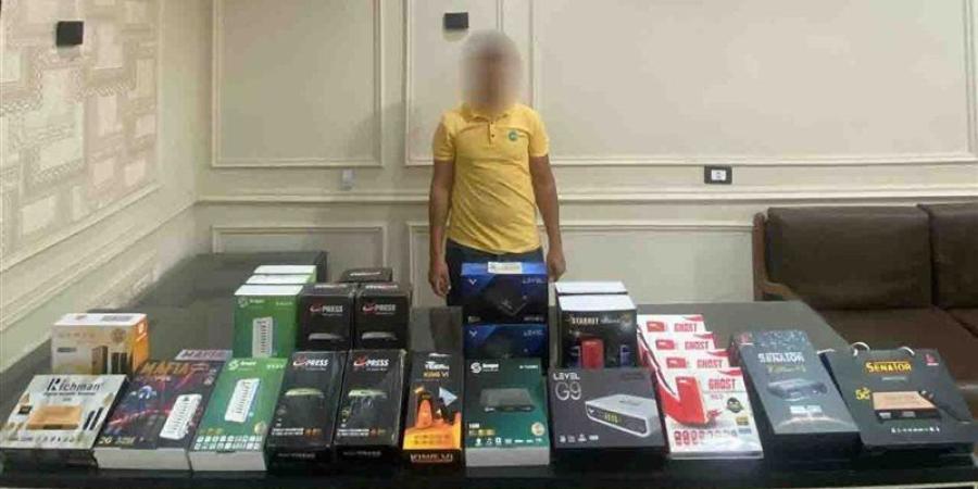 مباحث المصنفات تضبط صاحب محل بالجيزة لبيع أجهزة «ريسيفر» لفك شفرات القنوات - تواصل نيوز