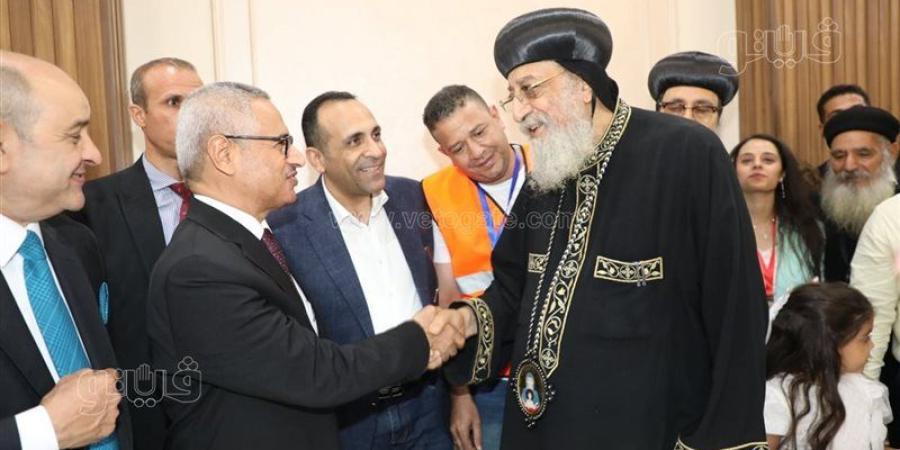محافظ بني سويف يلتقي البابا تواضروس في ختام زيارته لإيبارشية ببا والفشن وسمسطا - تواصل نيوز