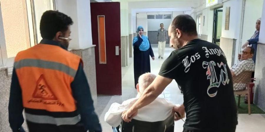 «التدخل السريع» يستجيب لبلاغ عن مسن بلا مأوى في القليوبية - تواصل نيوز