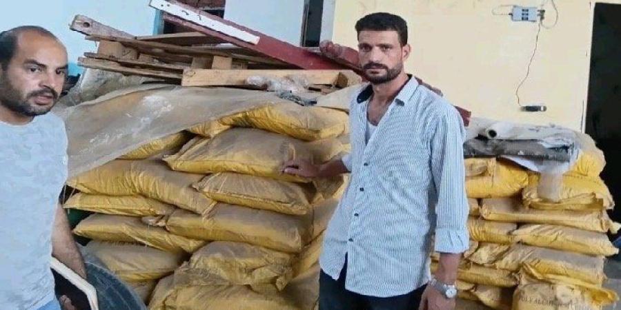 ضبط 2 طن أعلاف و1.5 طن خامات منظفات مجهولة المصدر في حملة تموينية بالشرقية - تواصل نيوز