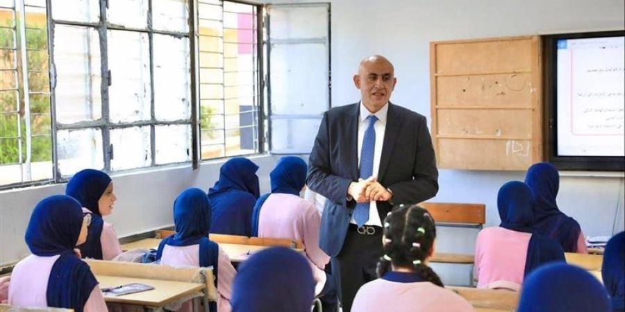 وزير التعليم ومحافظ المنيا يتفقدان مدارس المحافظة لمتابعة انتظام الدراسة - تواصل نيوز
