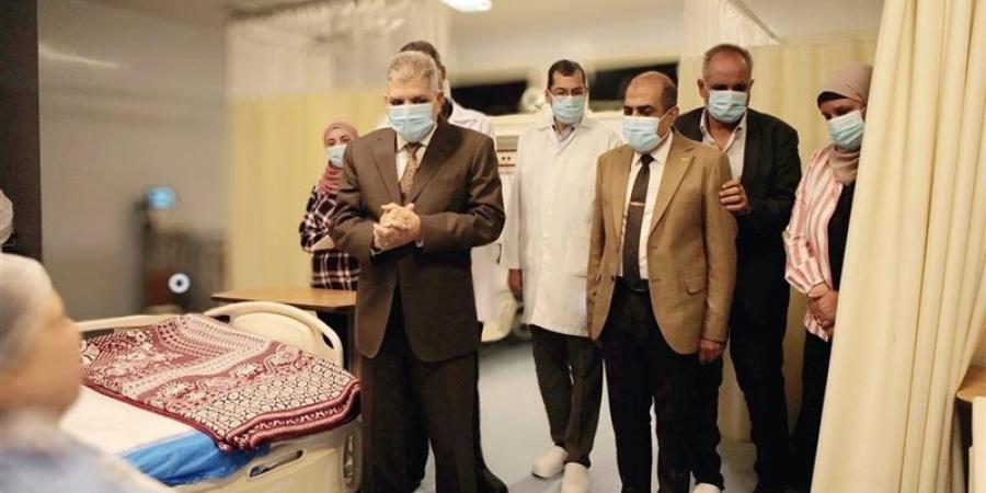 بعد نجاح أول جراحة، أسامة ربيع يعلن بدء تشغيل وحدة القلب المفتوح بمستشفى القناة - تواصل نيوز