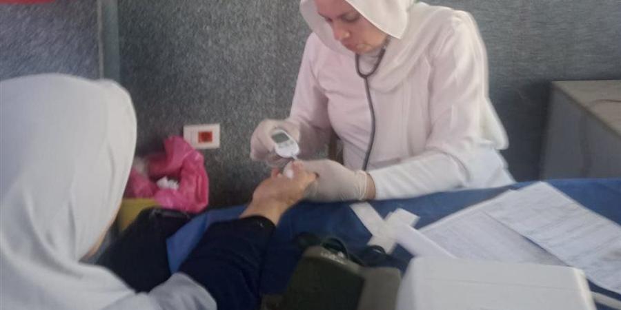 صحة الفيوم تنظم قافلة طبية بقرية دانيال بمركز إطسا - تواصل نيوز