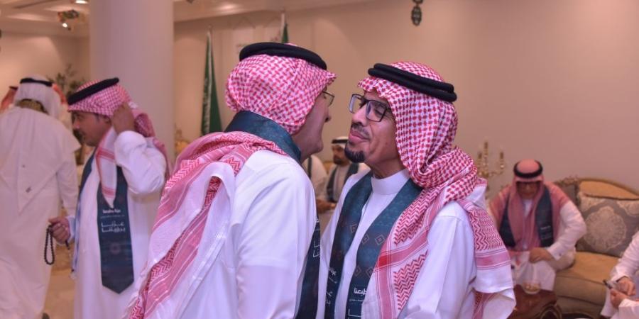 فيديو| تلاحم شعبي ومشاركة بحرينية في احتفالات اليوم الوطني بالدمام - تواصل نيوز