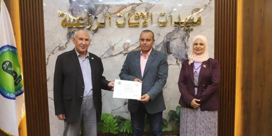 الزراعة تدرب 18 باحثًا على إجراءات تسجيل وتداول واستخدام مبيدات الآفات - تواصل نيوز