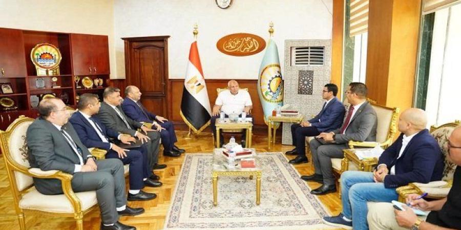 محافظ مطروح يبحث مع رئيس «مودرن جاس» الإسراع في توصيل الغاز الطبيعي بمرسى مطروح والحمام - تواصل نيوز