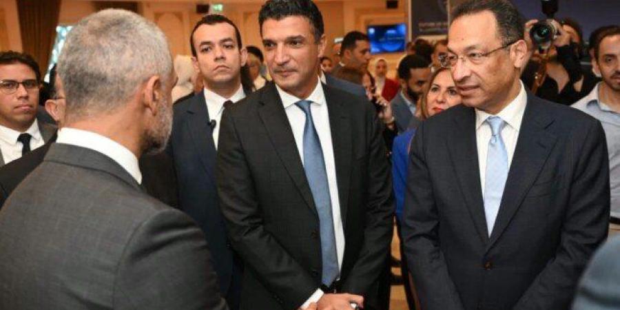 وزير الصناعة في قمة FDC: نستهدف الانتقال من استخدام التكنولوجيا إلى تطويرها وتصنيعها - تواصل نيوز