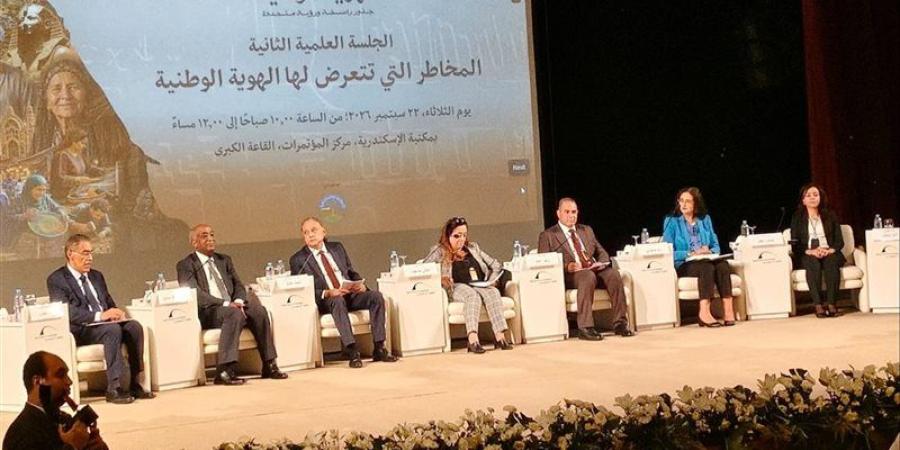 رئيس "خارجية الشيوخ": الهوية الوطنية ترتبط بصورة مباشرة باستقرار الدولة وأمنها القومي - تواصل نيوز
