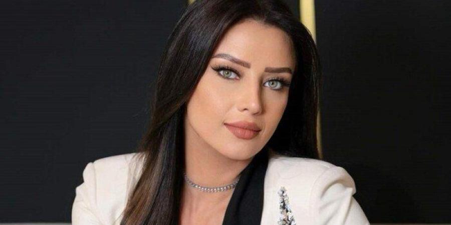 رضوى الشربيني ترفض اعتذار أحمد العوضي على إساءته لـ ياسمين عبد العزيز وتشبيهها بـ السيارة - تواصل نيوز