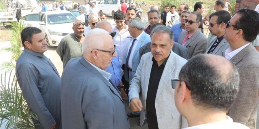 محافظ الشرقية يفتتح بوابة مدخل ديرب نجم من اتجاه الدقهلية - تواصل نيوز