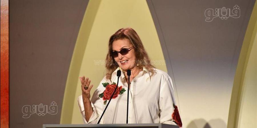 يسرا: العالم يتحدث عن قيمة مهرجان الجونة.. ومنى زكي مهمة جدا للسينما المصرية (فيديو وصور) - تواصل نيوز