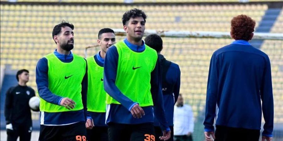 تفاصيل جلسة معتمد جمال مع لاعبي الزمالك استعدادًا لمواجهة زد - تواصل نيوز