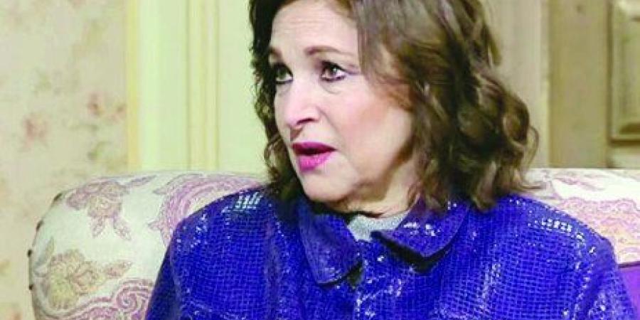 النجمة القديرة نادية رشاد تعلن الاعتزال النهائي وتطالب زملائها بوقف الاتصالات - تواصل نيوز