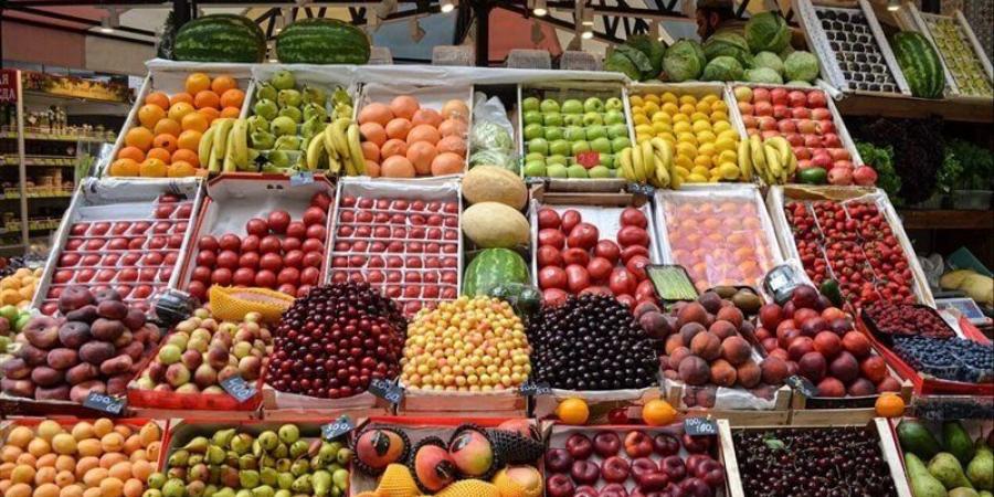 أسعار الفاكهة اليوم، قفزة في البلح البارحي والعنب الأحمر وانخفاض الكاكا 5 جنيهات - تواصل نيوز