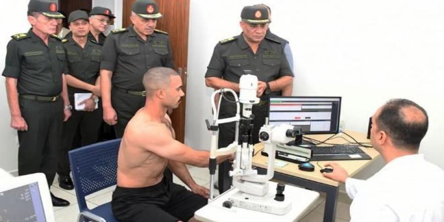 الفريق أشرف سالم زاهر يتفقد اختبارات القبول بالأكاديمية والكليات العسكرية - تواصل نيوز