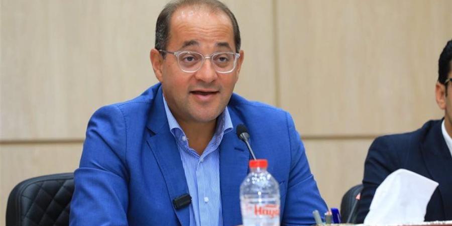 أين الوزير؟، مكافآت رؤساء الجامعات وموظفة حسابات تثير غضب مواقع التواصل - تواصل نيوز