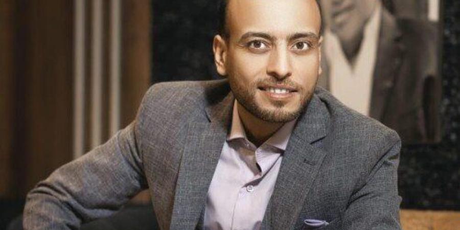 محمد أبو مالك: الشعر والكلمة أساس صناعة الفن الحقيقي - تواصل نيوز