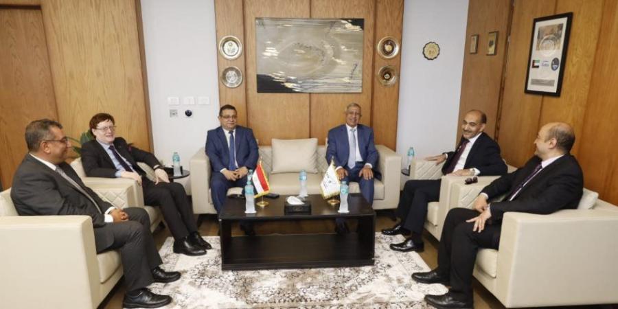 الرئيس التنفيذي لوكالة الفضاء المصرية يستقبل رئيس الأكاديمية العربية للعلوم والتكنولوجيا والنقل البحري لبحث أوجه التعاون المشترك - تواصل نيوز