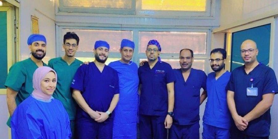 محافظ قنا يشيد بإنهاء قوائم انتظار عمليات اللوز واللحمية بمستشفى قنا العام - تواصل نيوز